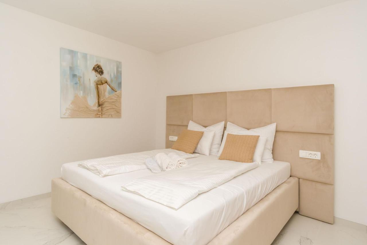 Apartmani Simi - The Sun Crikvenica Exterior photo