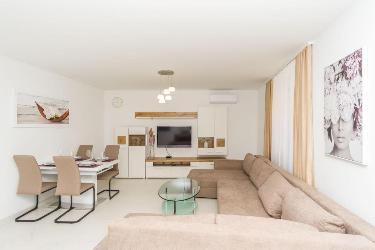 Apartmani Simi - The Sun Crikvenica Exterior photo