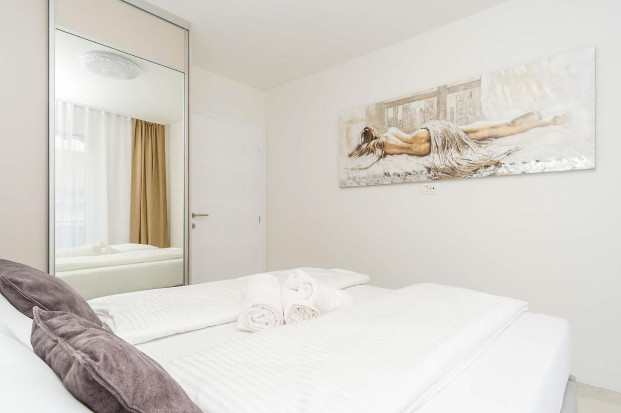 Apartmani Simi - The Sun Crikvenica Exterior photo